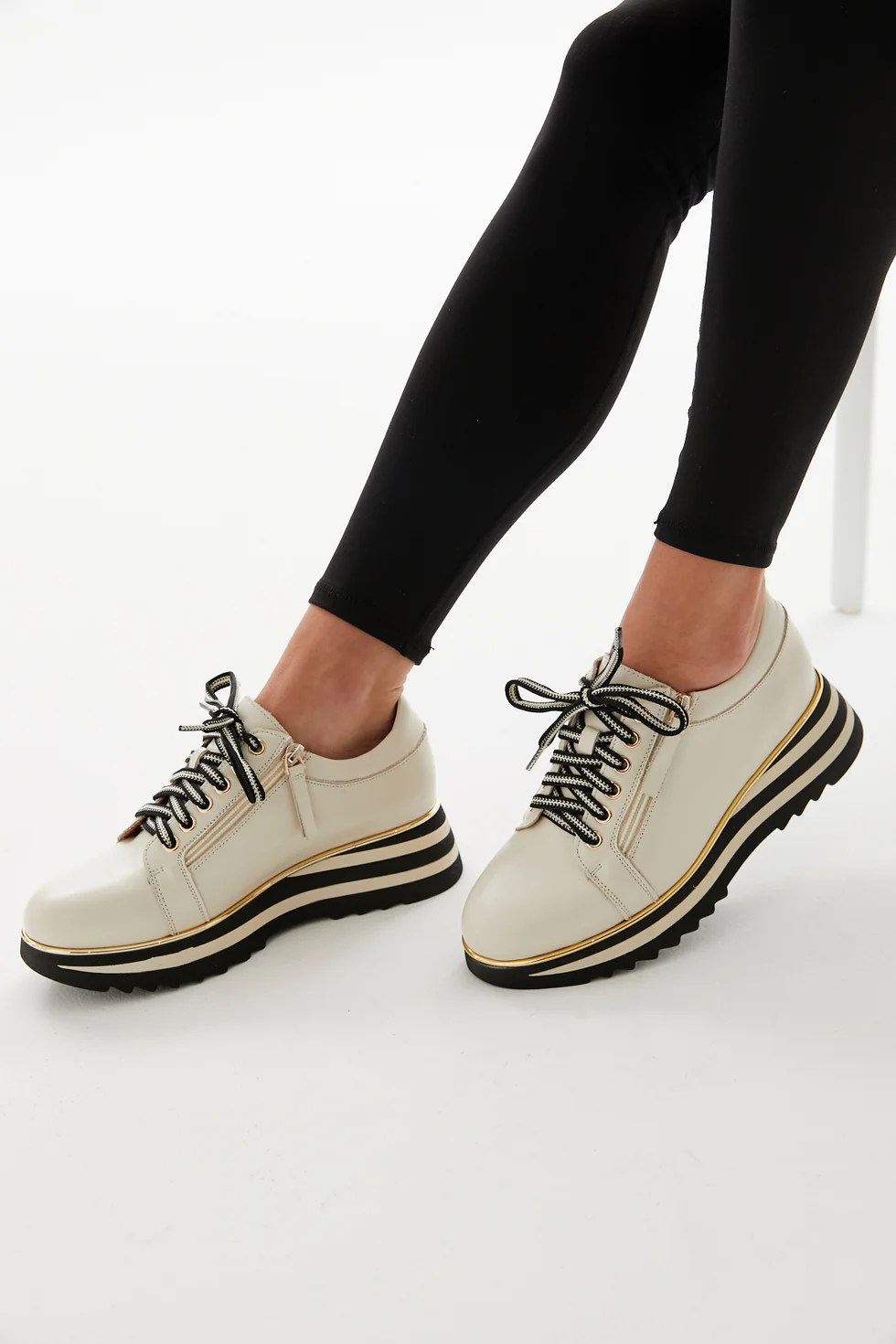 Alfie & Evie Hosting - 2 colours - Image 14